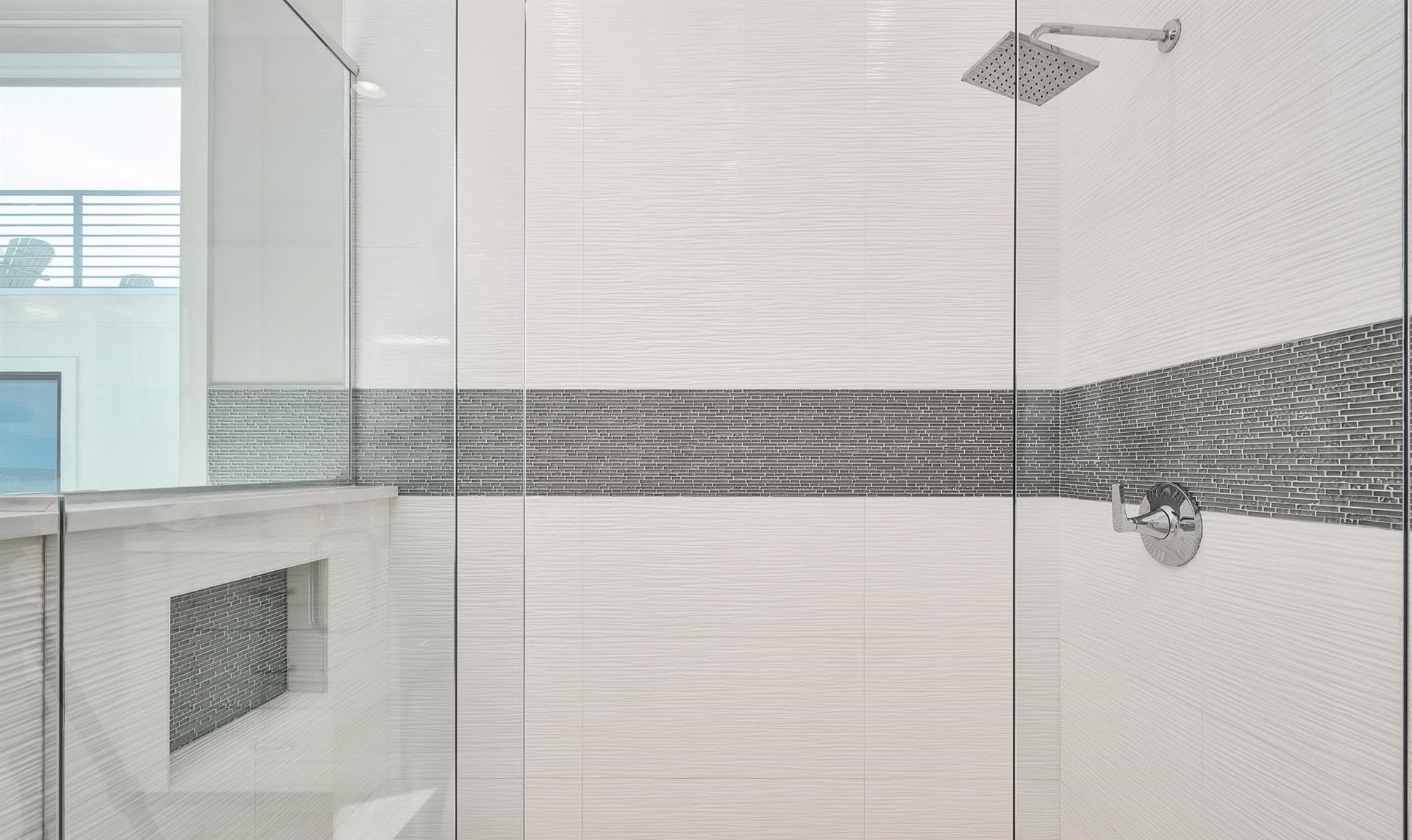 Beachfront Bliss - Image 20