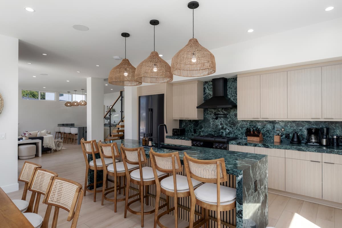 Ocean View Poolside Retreat - Image 13