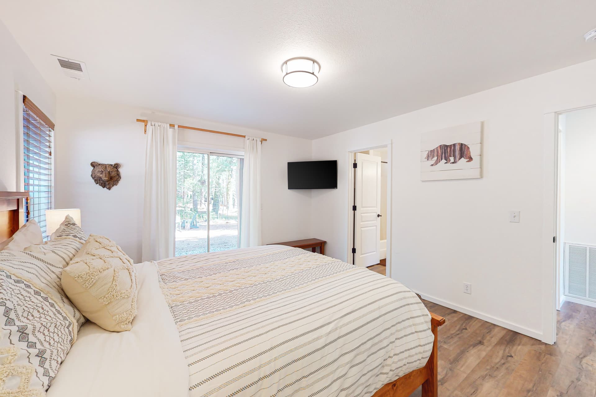 Trout Creek Retreat Home - Image 20