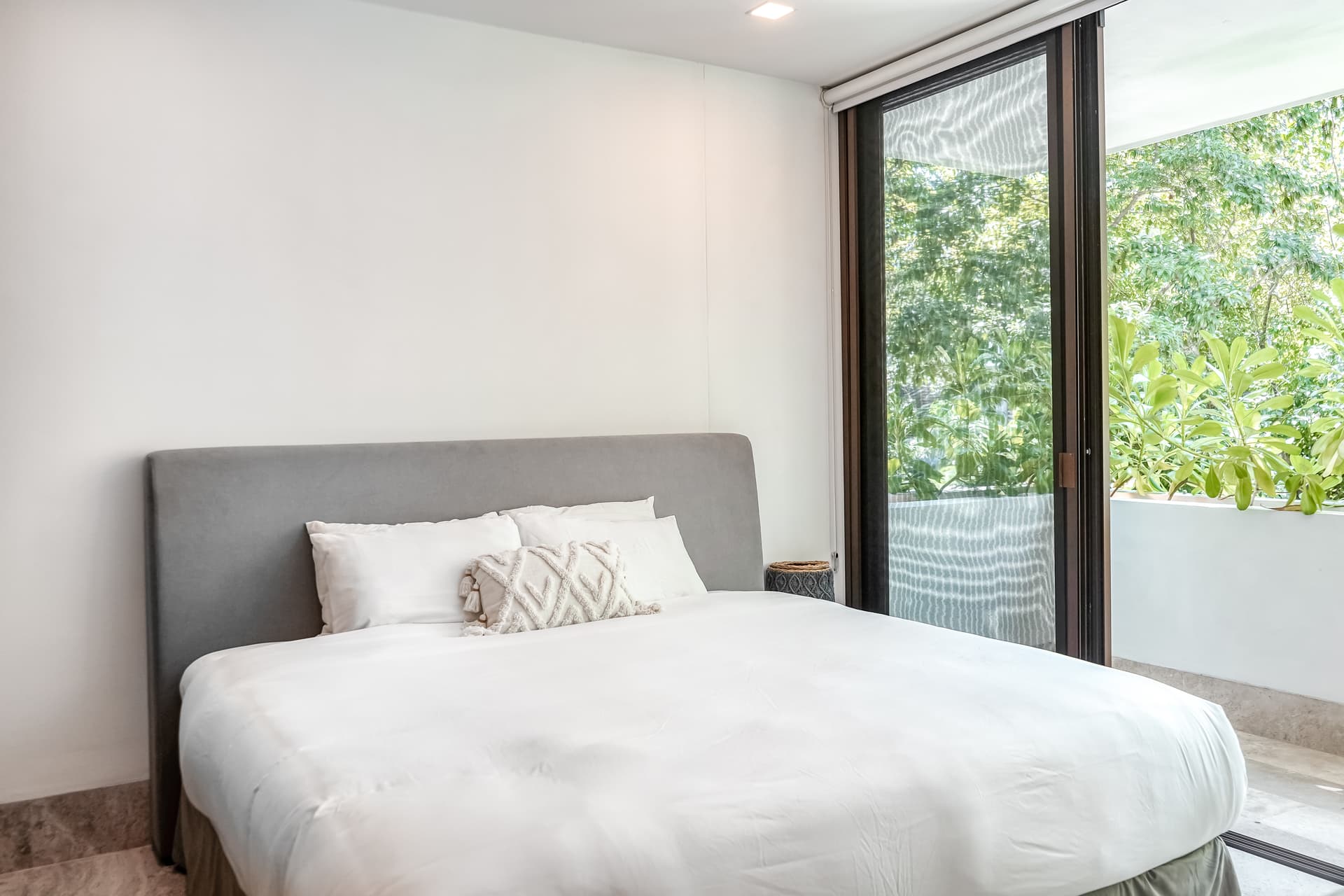 Omara Condo - Image 16