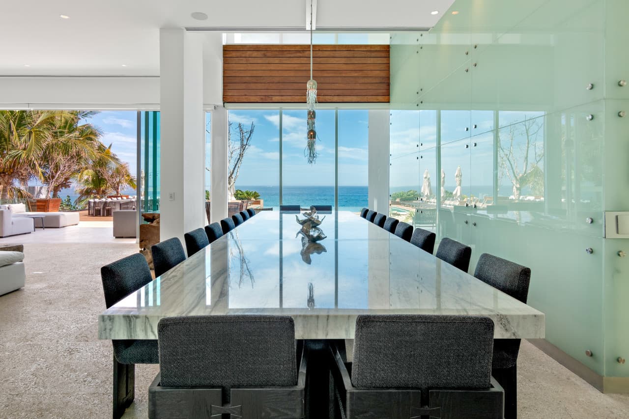 Private Beachfront in Palmilla - Image 28