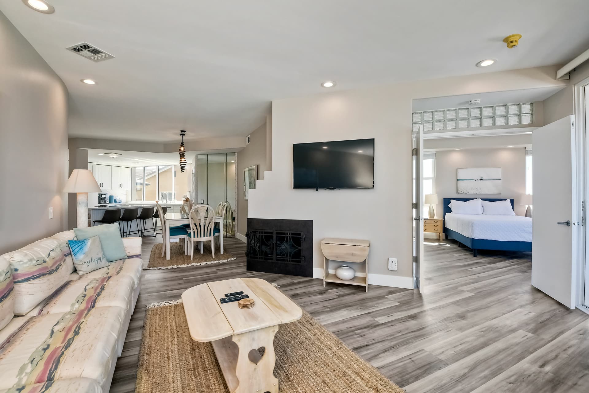 Ocean Breeze - Image 18