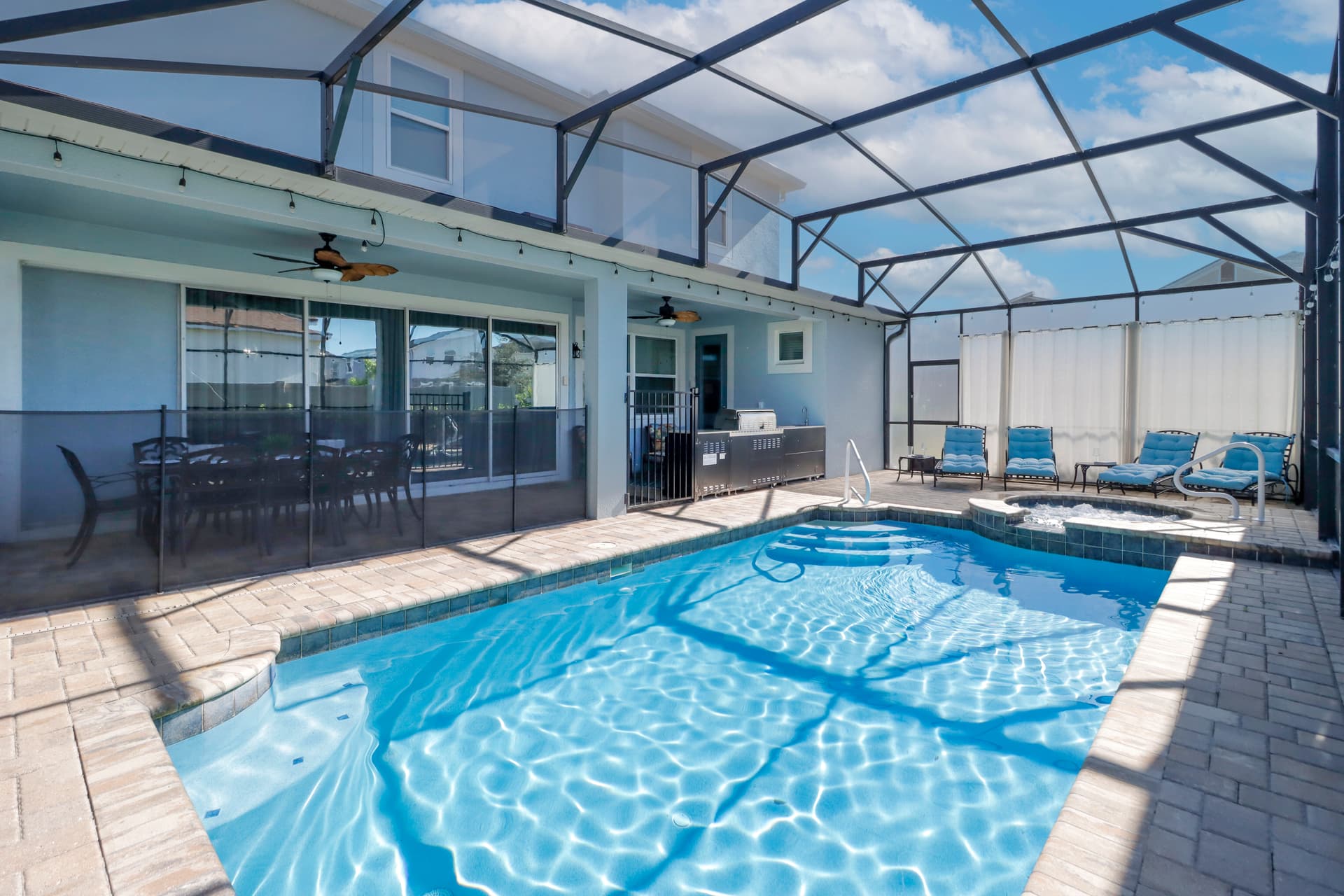 Solara Sunshine - Image 2