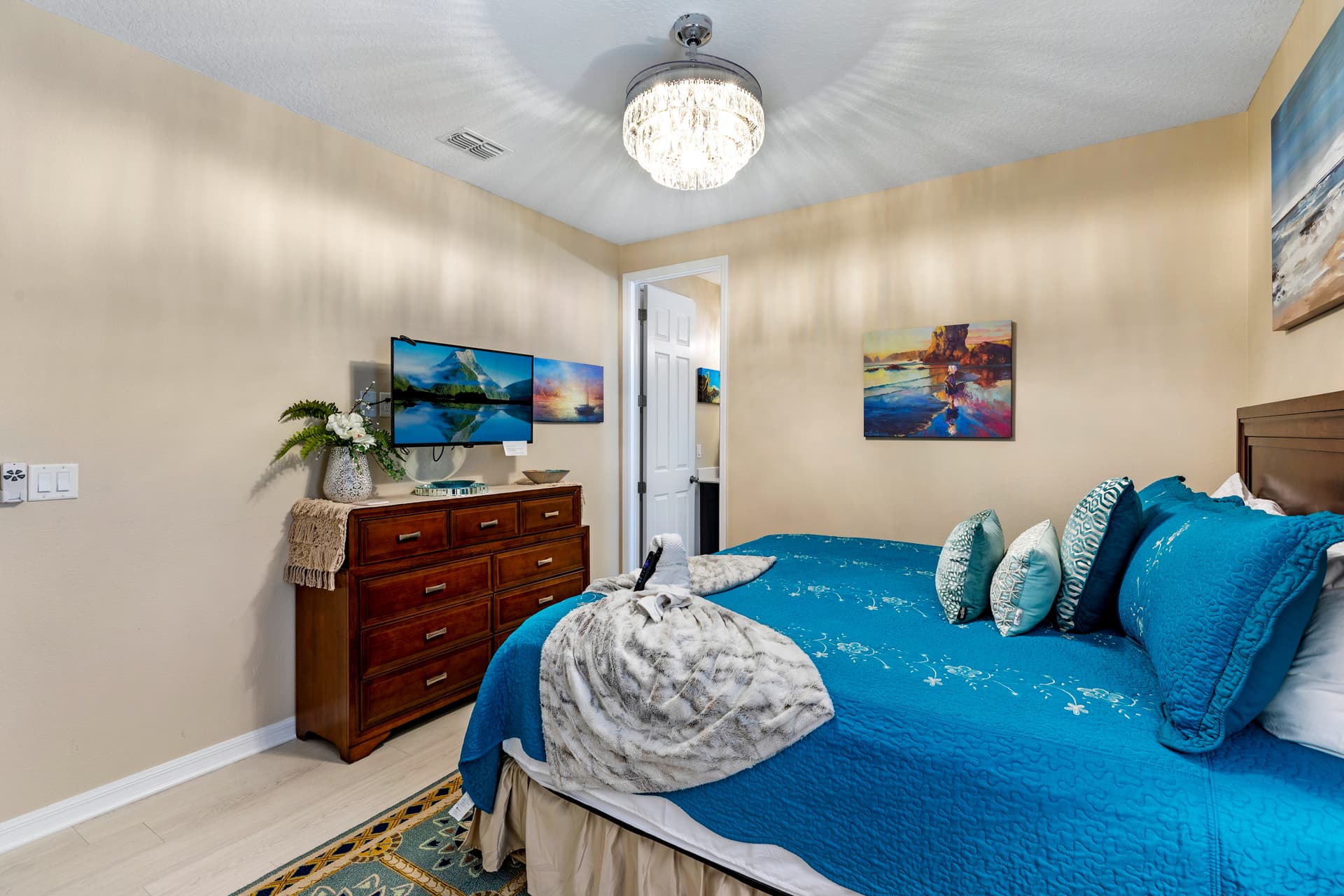 Solara Sunshine - Image 34