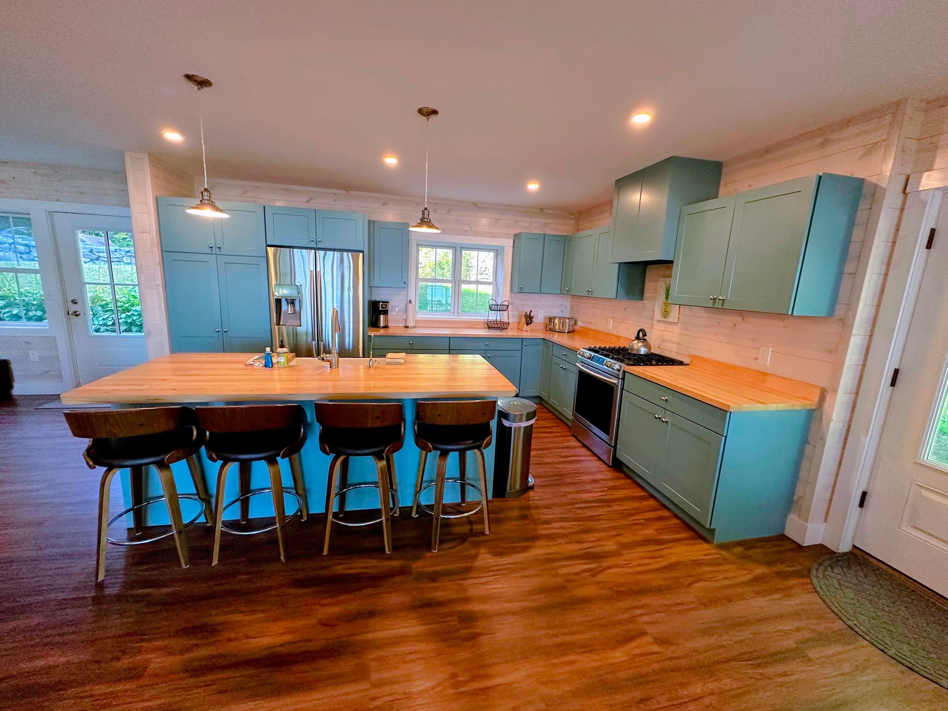 Forest Lake Oasis - Image 5