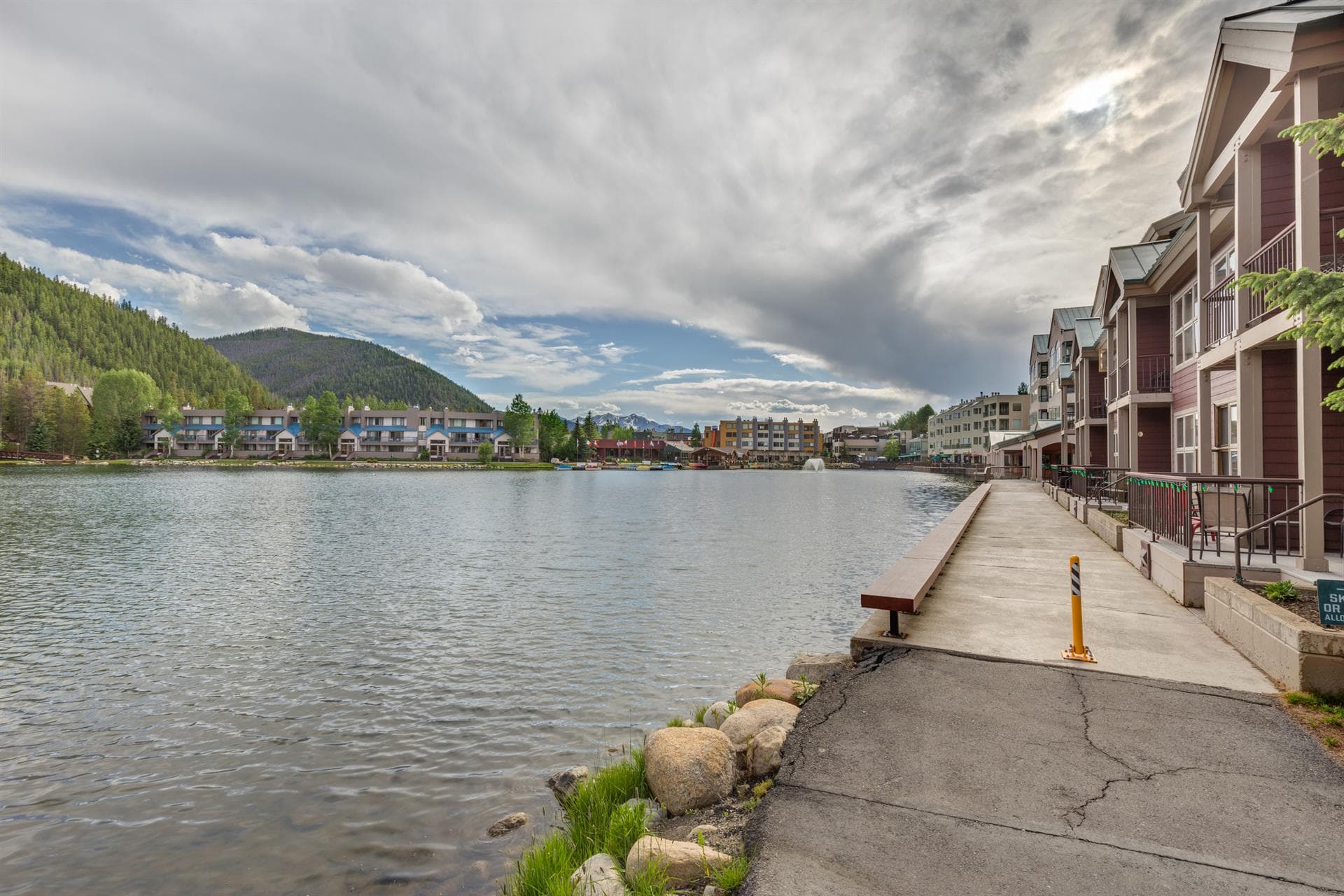 Lakeside Leisure - Image 33