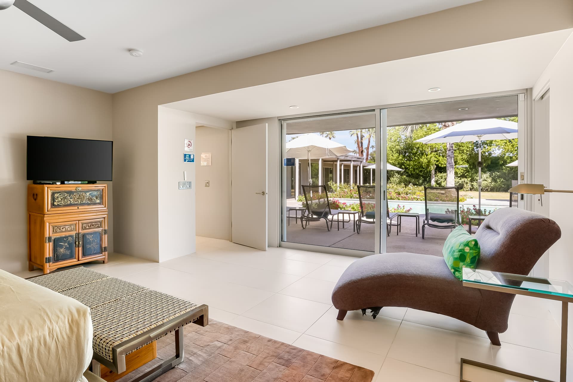 Palm Springs Perfection Manor - Image 21