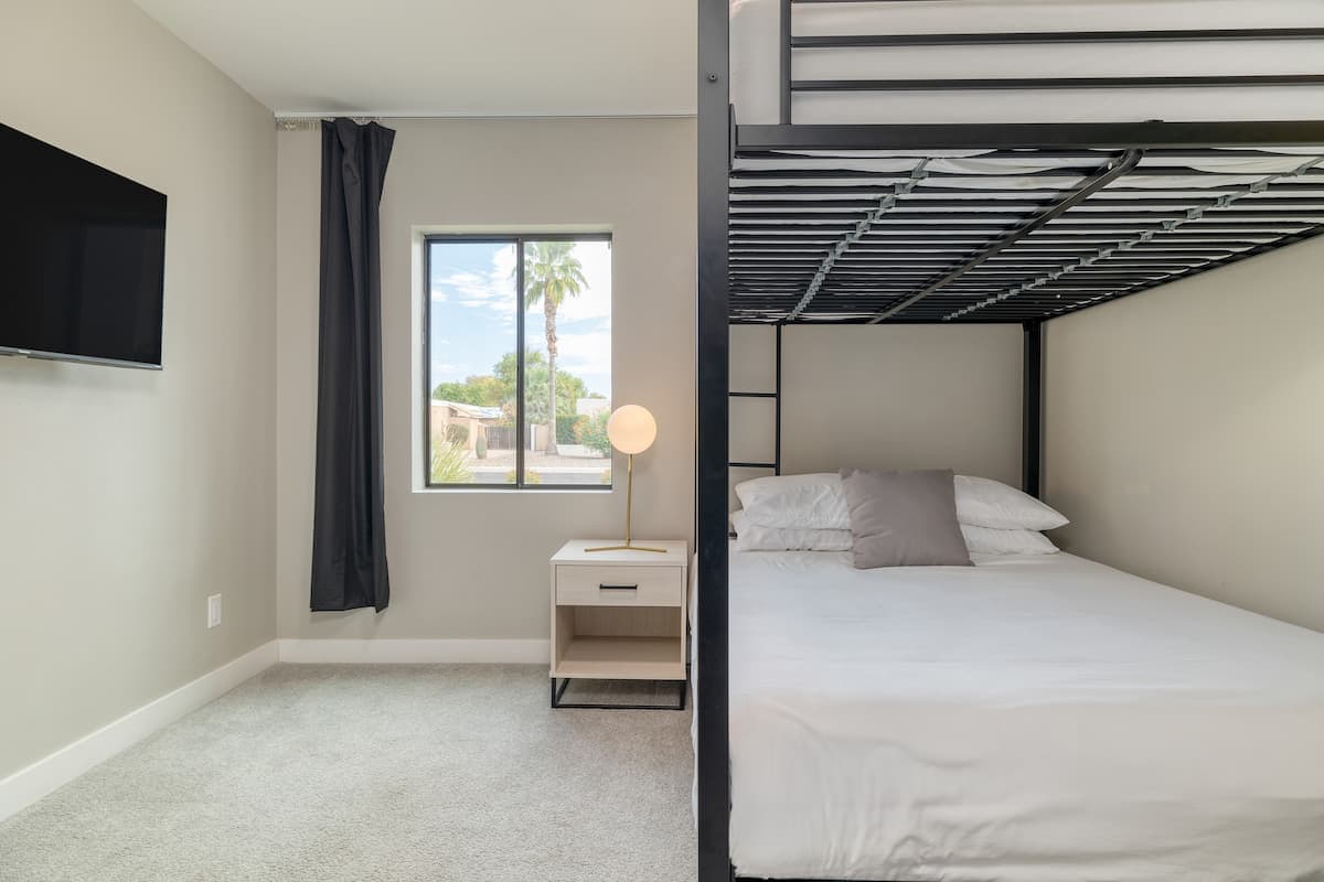 White Agate - Image 26