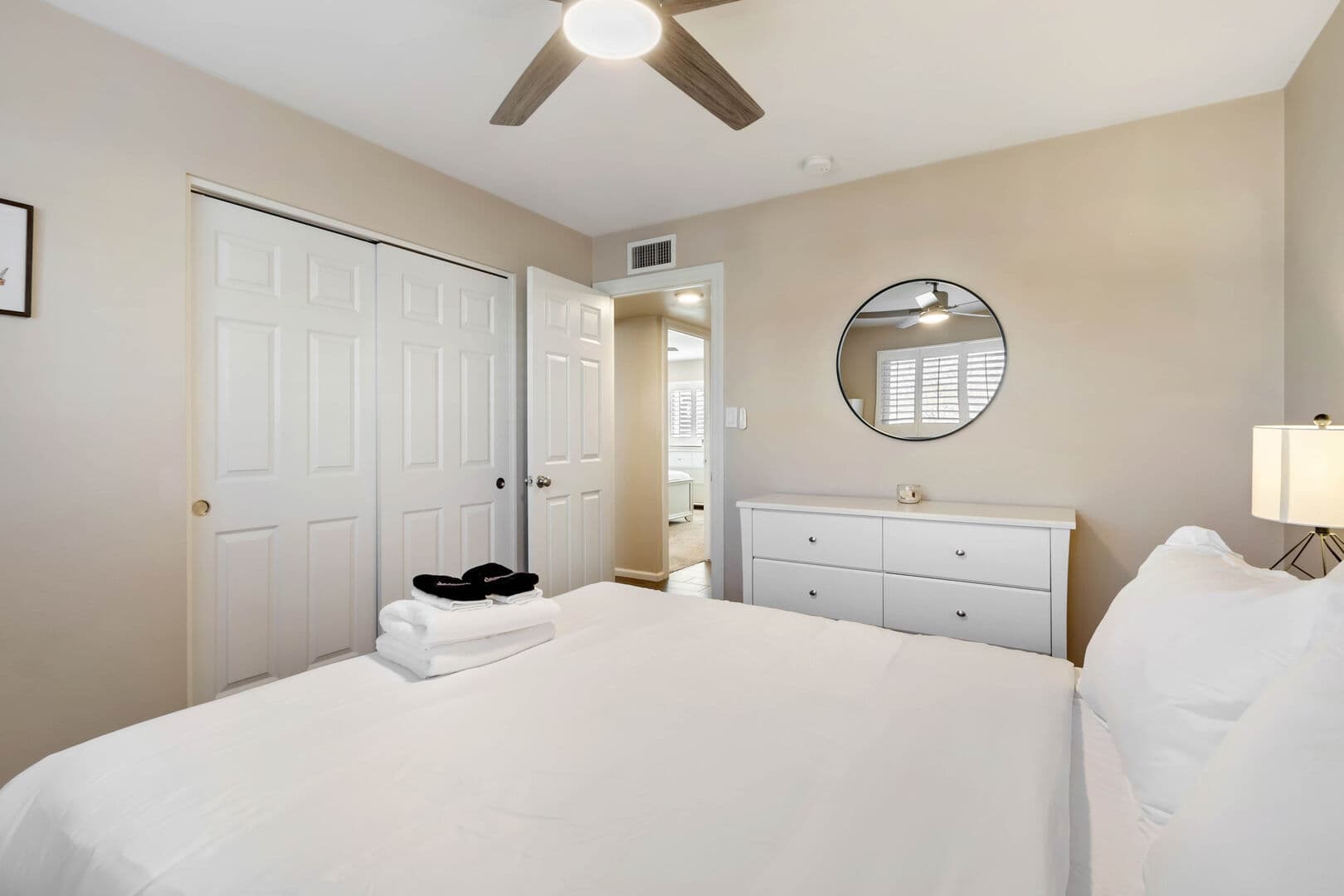 Paradise Escape - Image 33