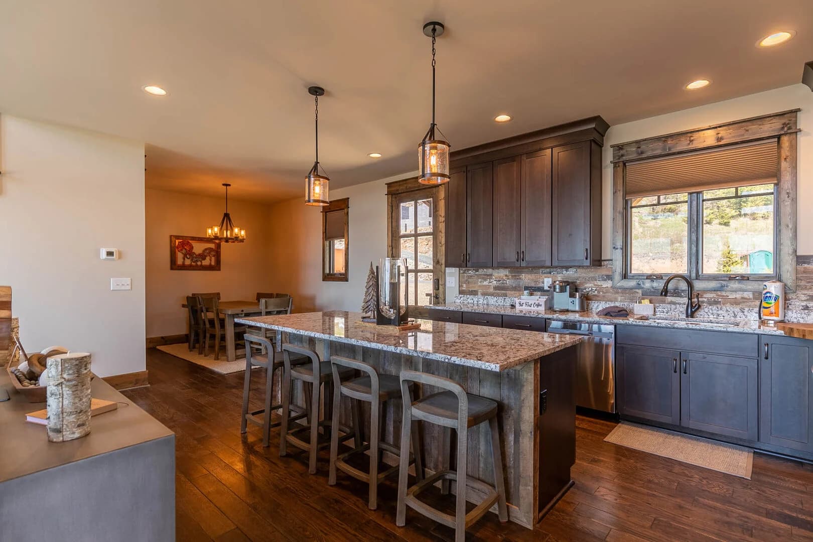 Bear Haven Hideaway - Image 7