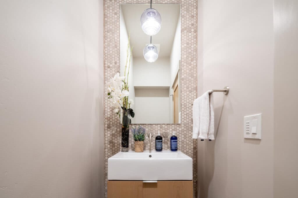 Lodgeside Pass - Image 7