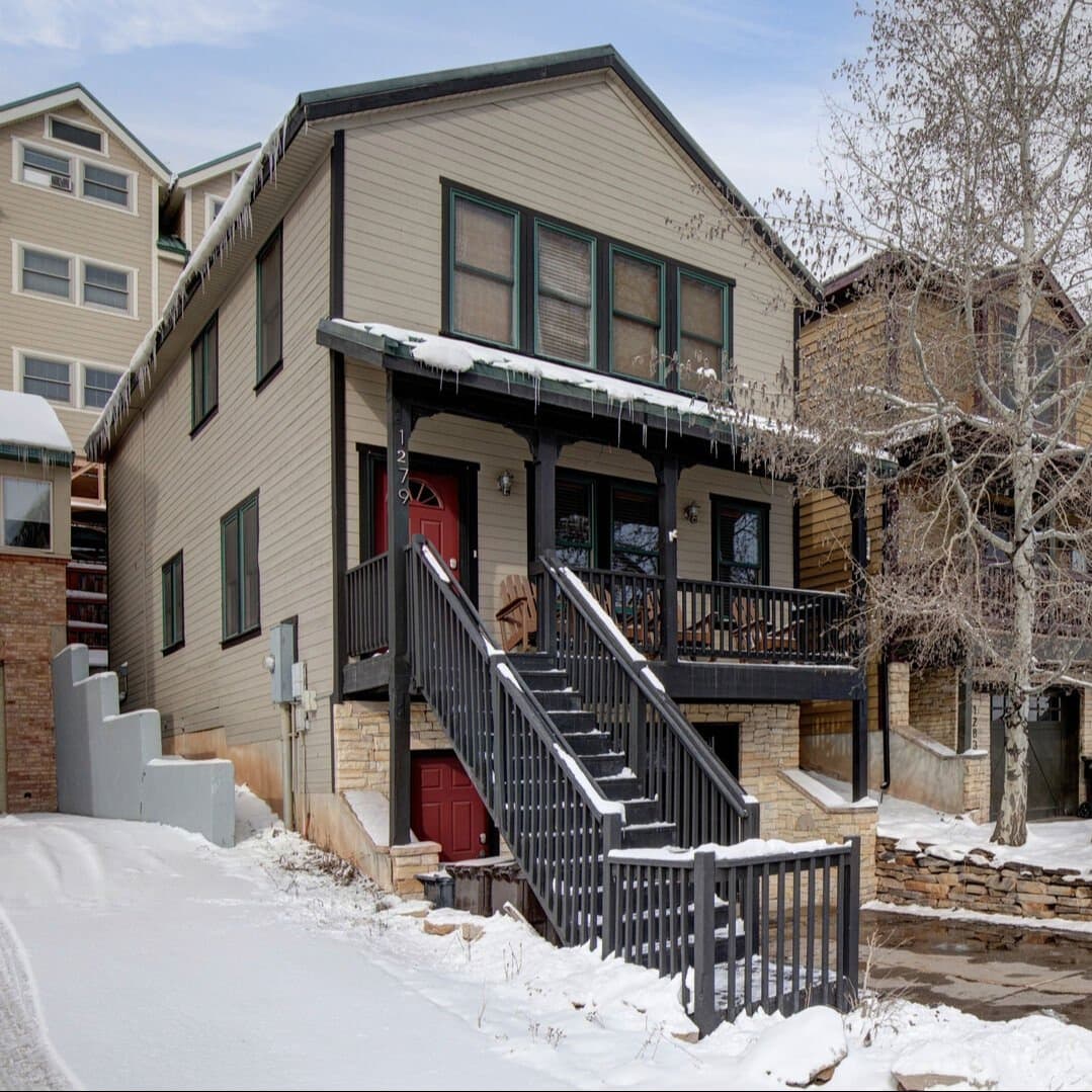 Mountainside Place - Image 1