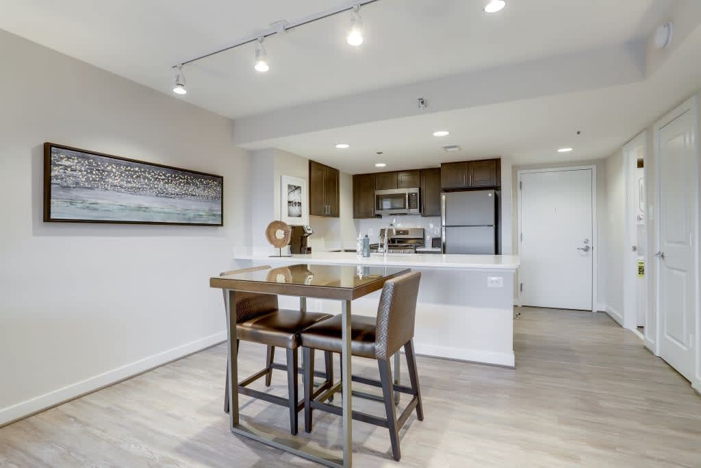 Clarendon Courtland - Image 4