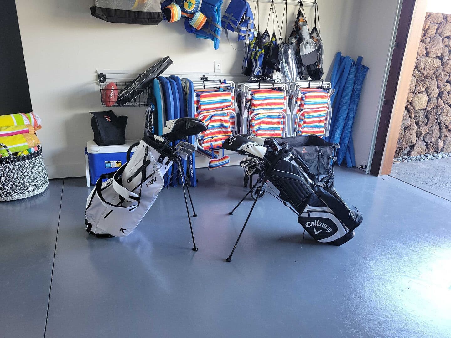 Hawaiian Elegance - Image 85