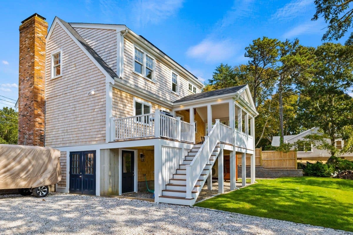 Down Easy - Image 25