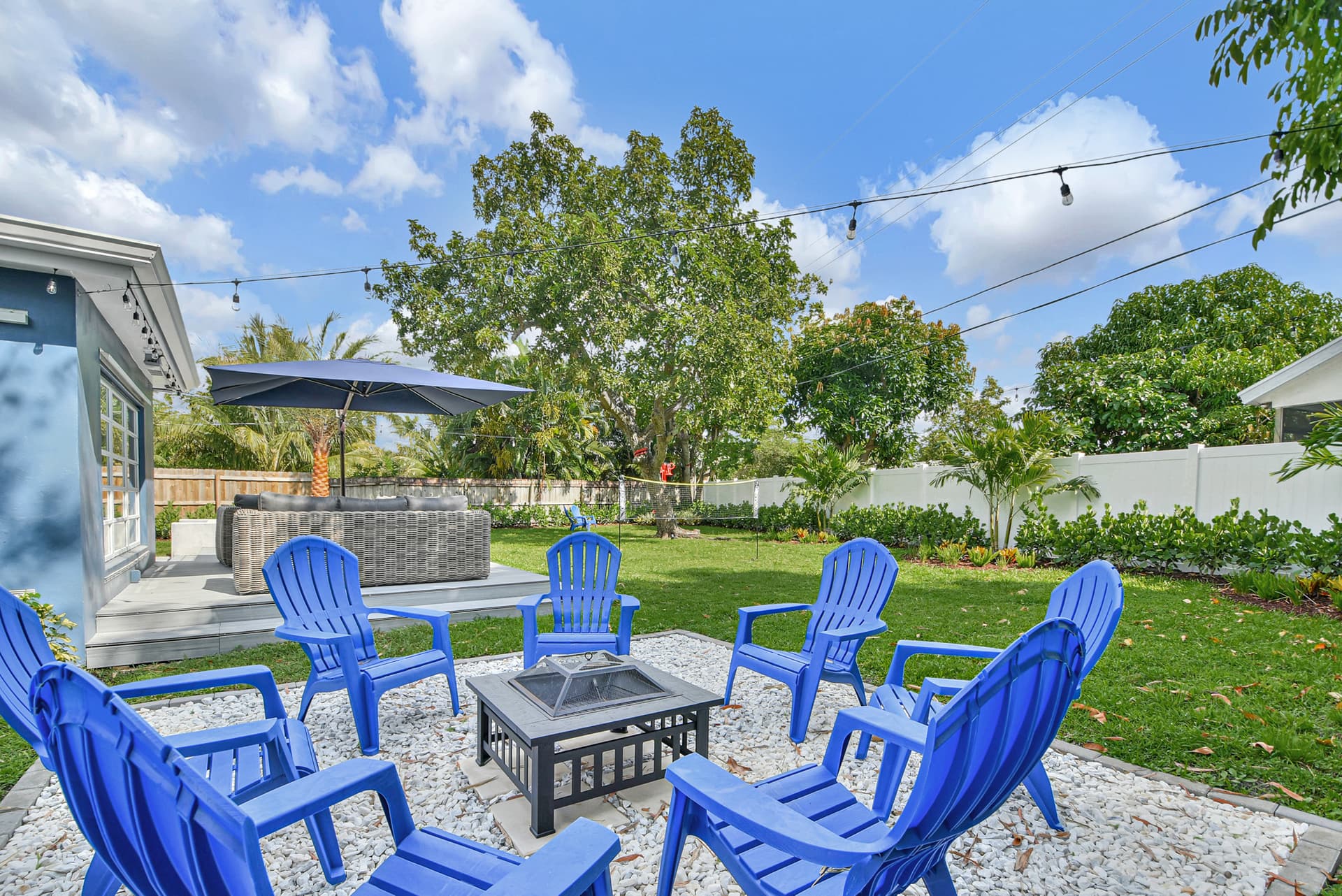 Bluebird House - Image 49