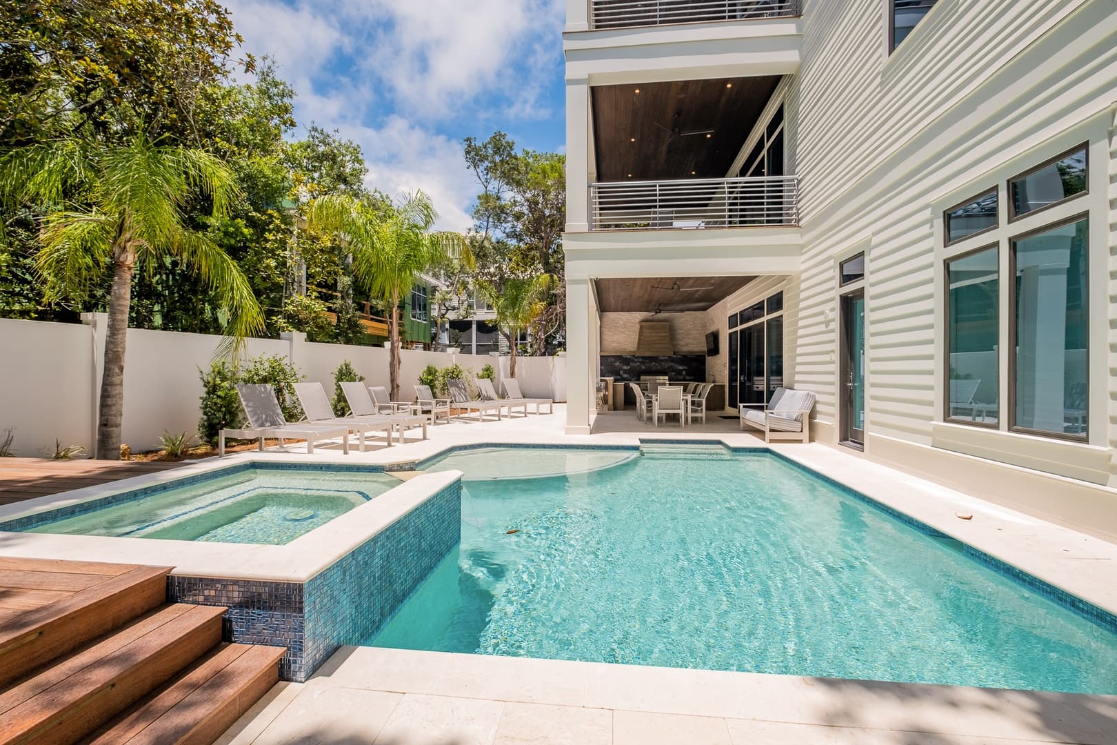 Social Manor - Image 38