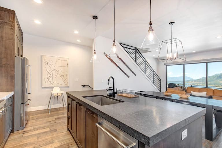 On Top of the Mountains - Image 18