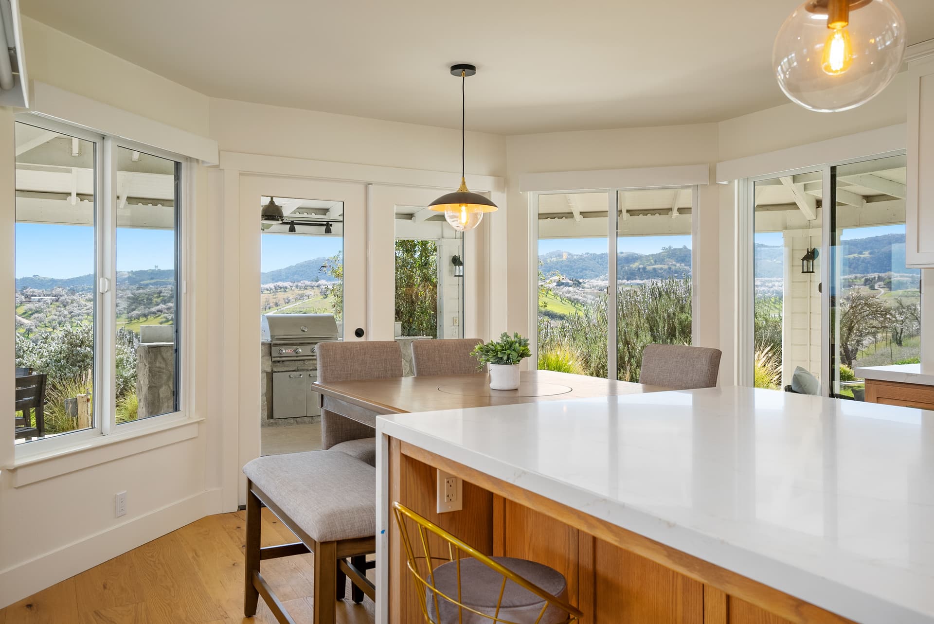 Mira Vista Manor - Image 7