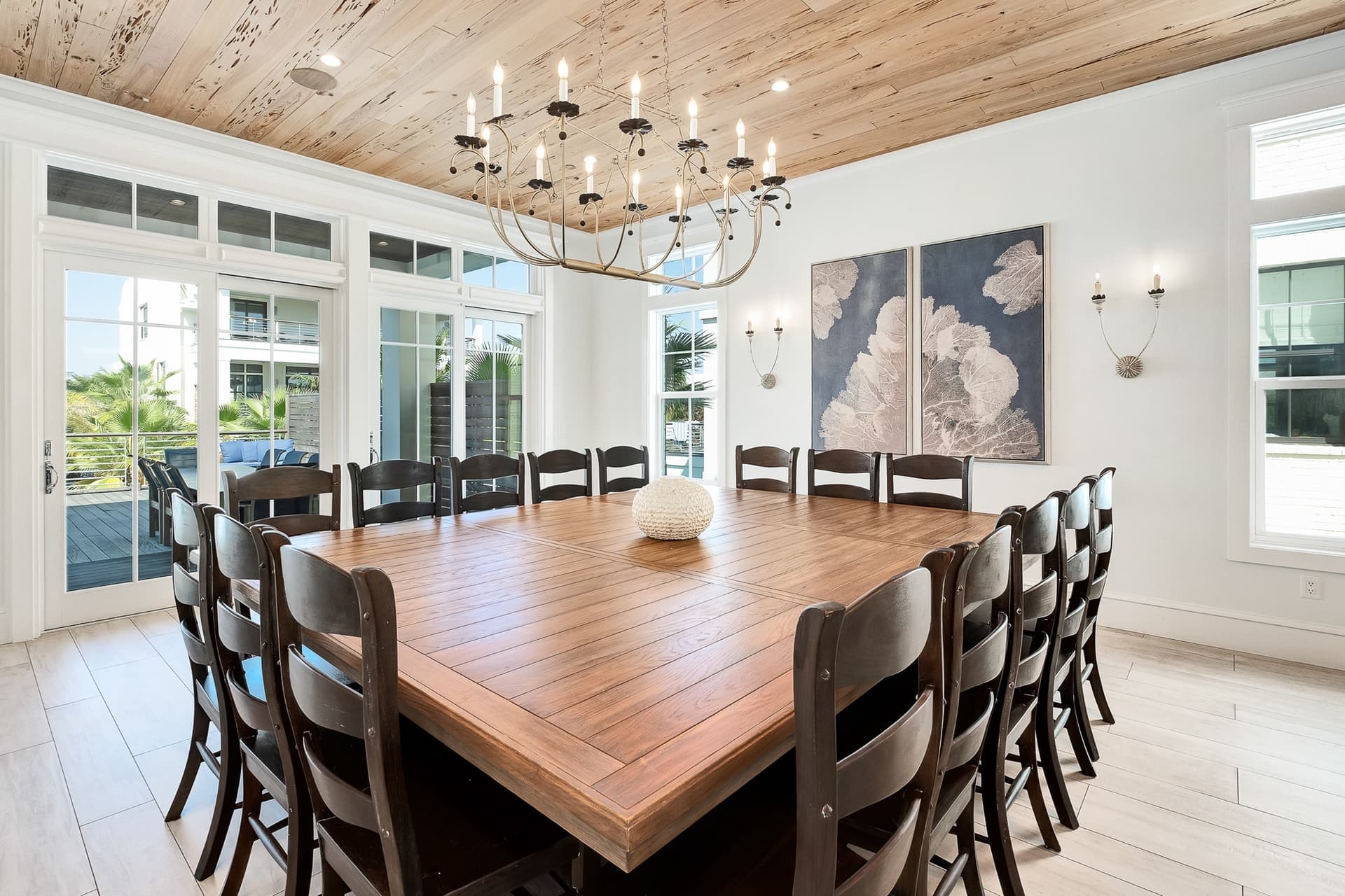 Oasis at Park Row Manor - Image 4