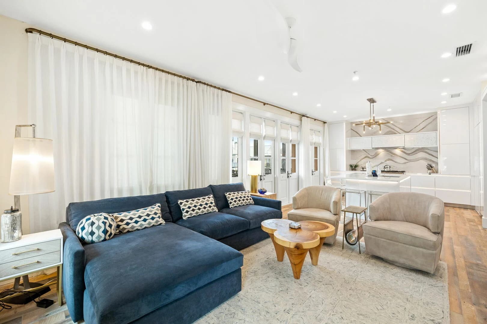 Antigua Blue Condo - Image 5