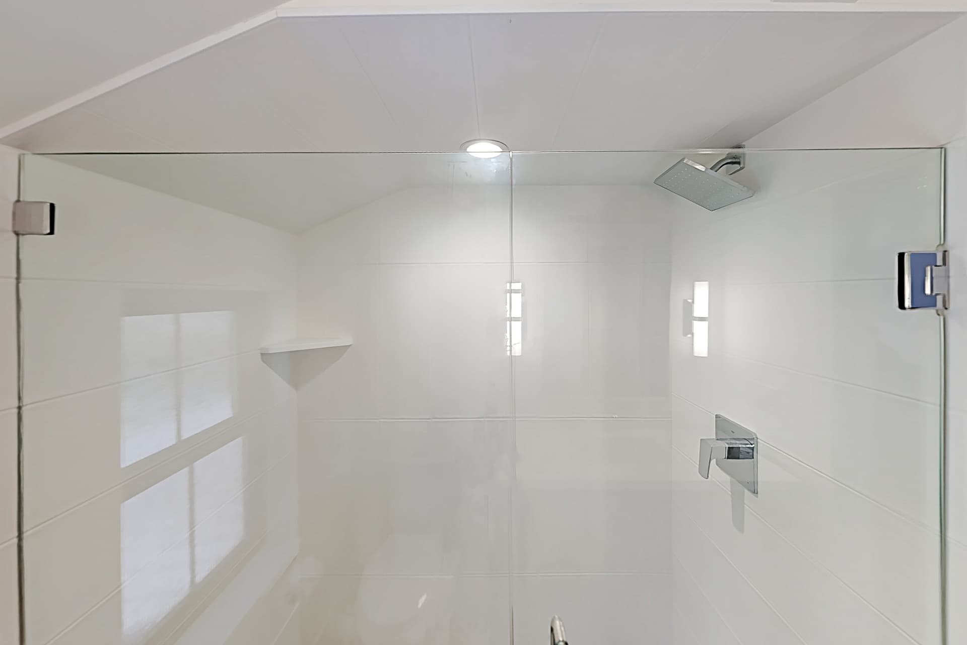 North Lake Adventure House - Image 14