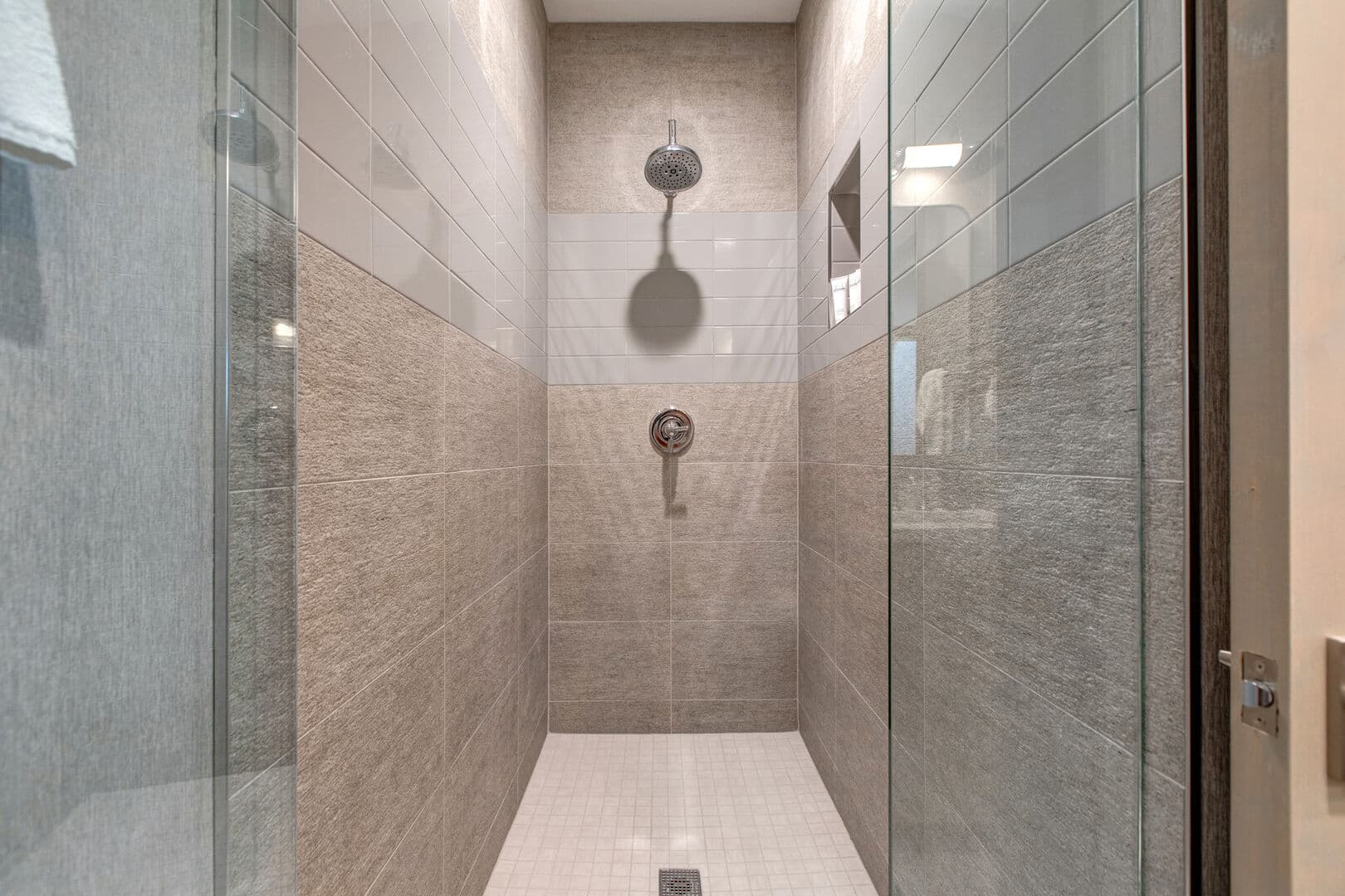 Kings Crown - Image 43