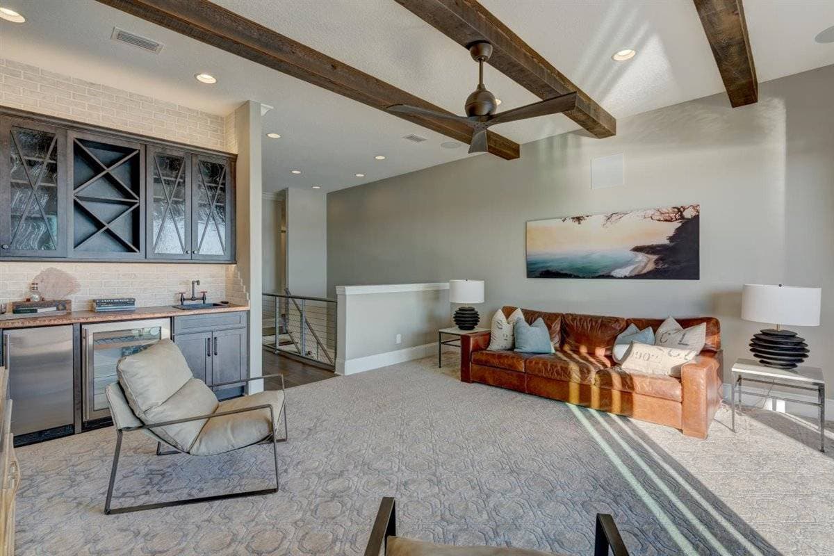 Bayside Paradise Mansion - Image 45