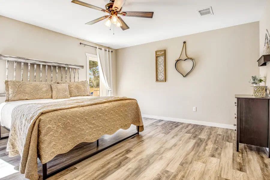 The Escape at Hilltop - Image 8