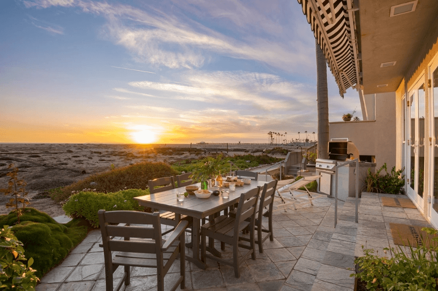 Beach Break - Image 32