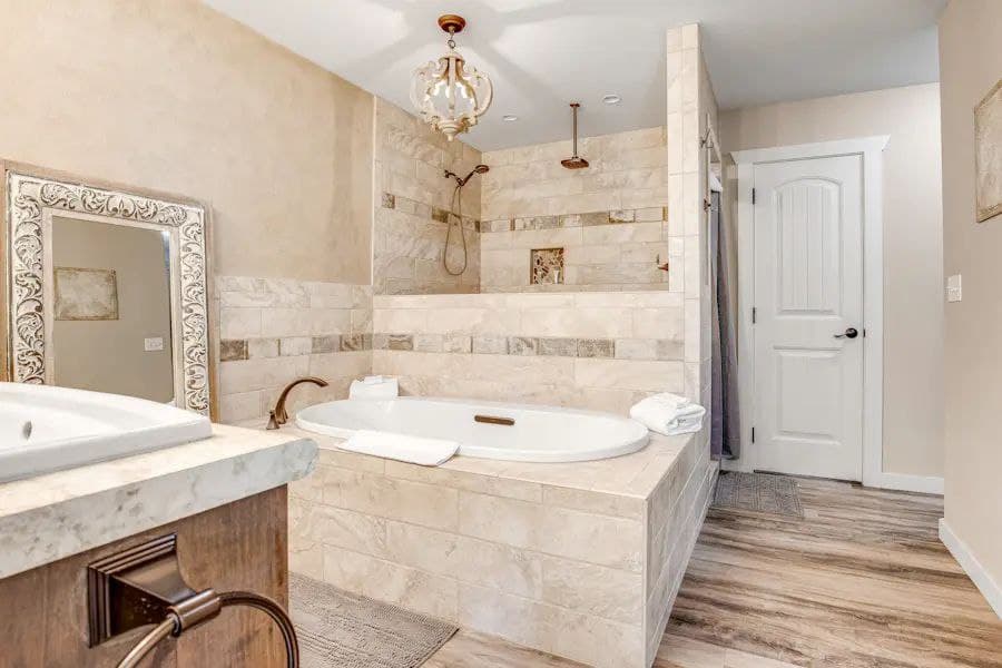 The Escape at Hilltop - Image 10