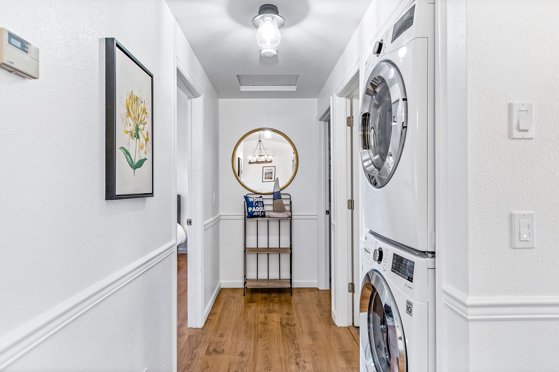 Lake View Getaway - Image 10