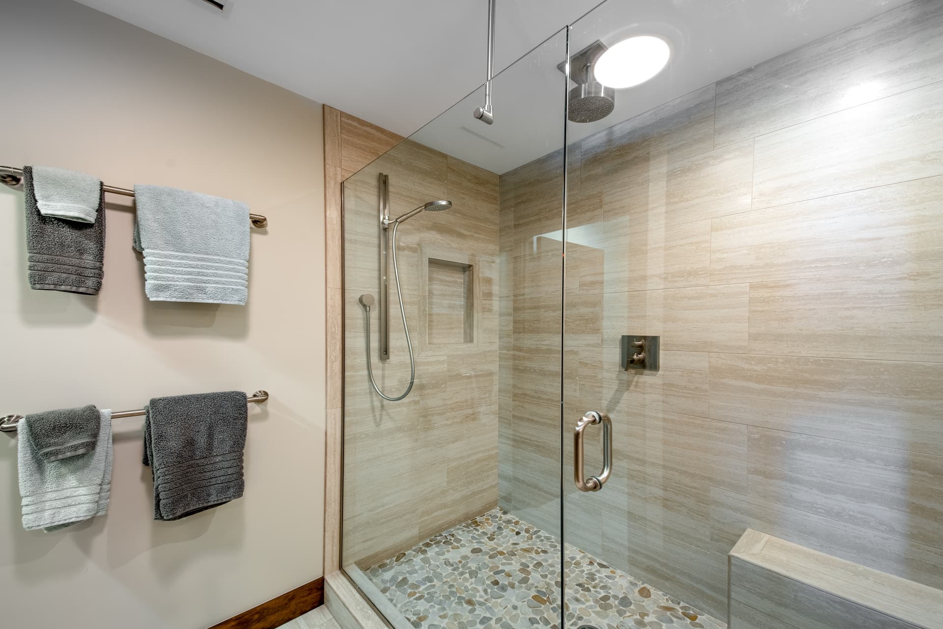 Kona Seaside Yacht Villa - Image 19