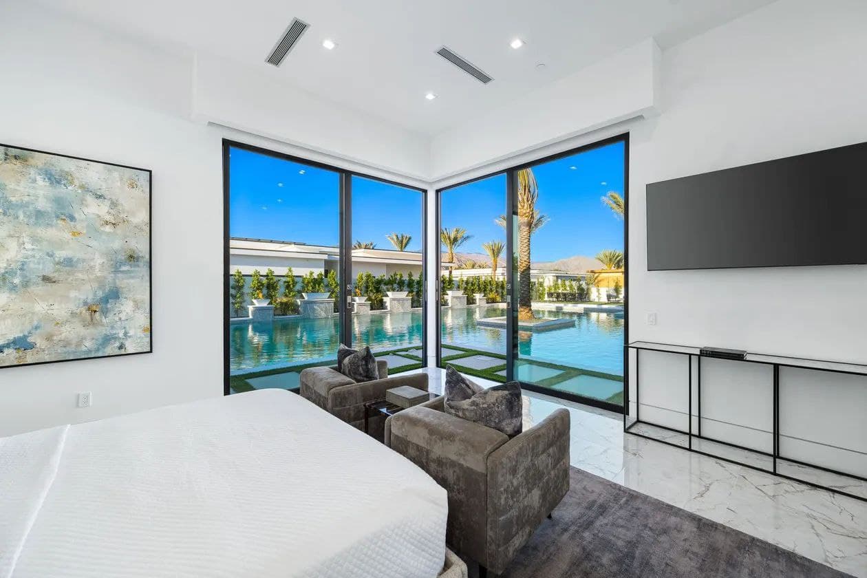 Bravo Villa #4 - Image 21