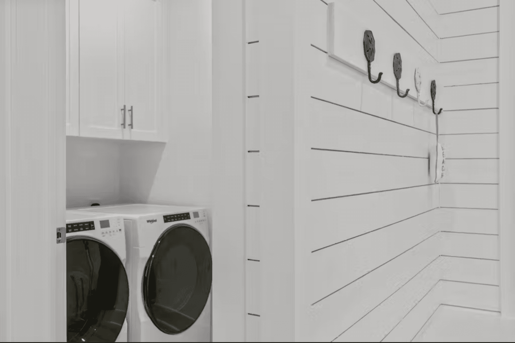 Beach Ball House - Image 34