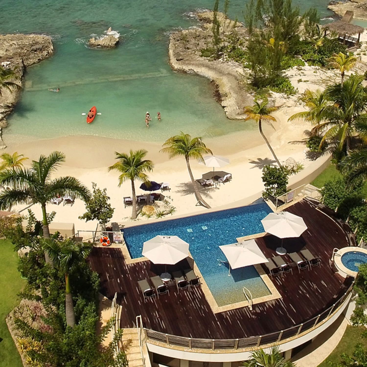 White Luna Home - Image 1