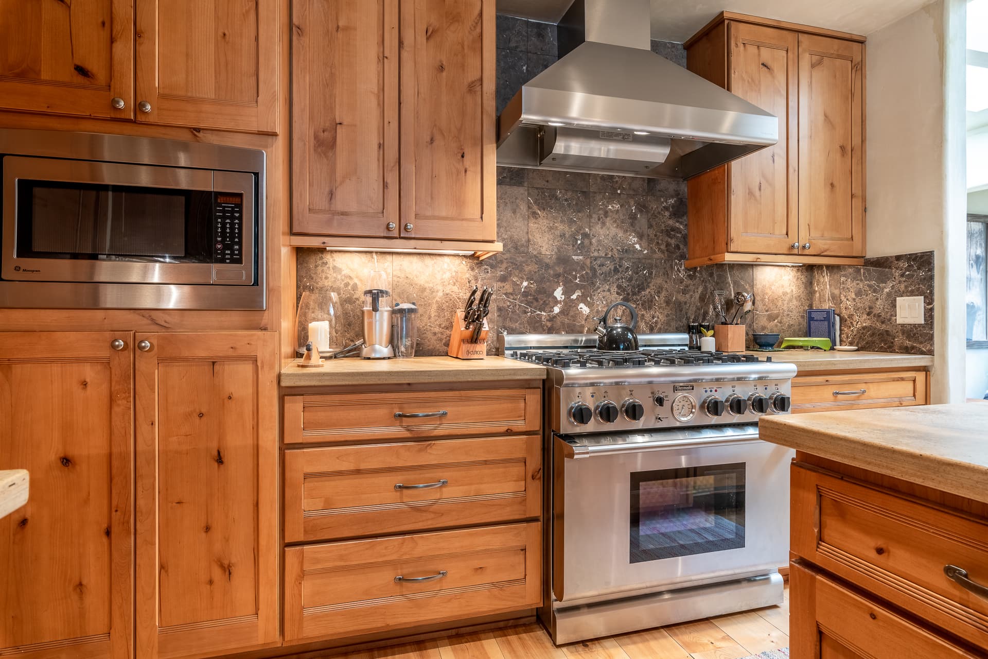 Main Stage Penthouse - Image 6