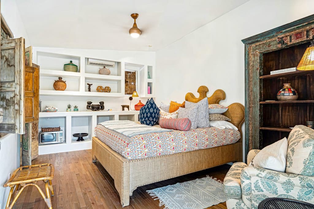 Hacienda Hideaway - Image 24