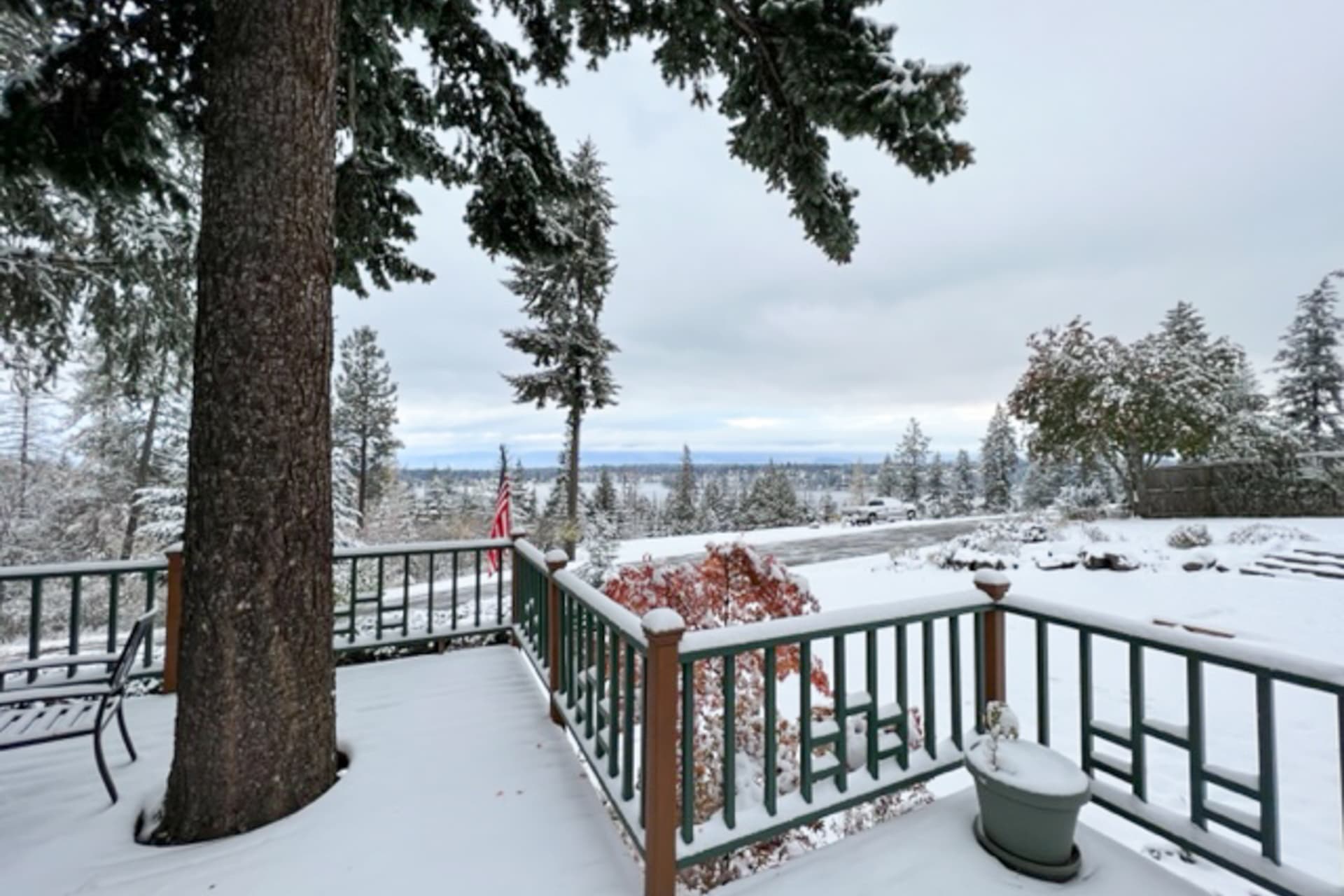 Lake View Getaway - Image 15