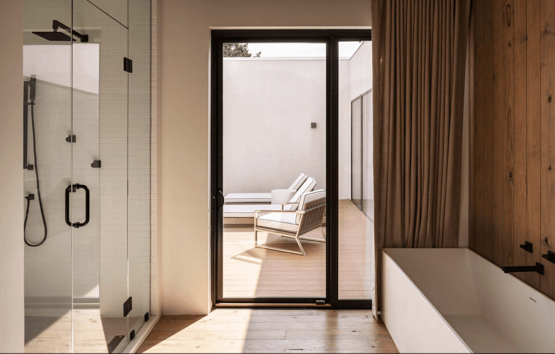 Nashville Lakeside Modern - Image 61