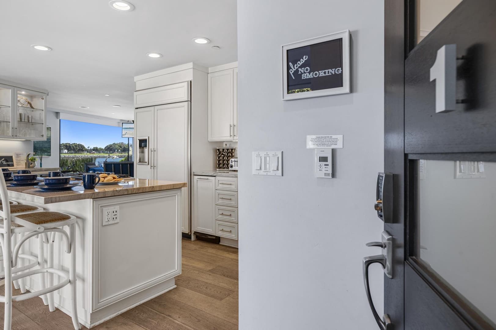 Bayside Retreat - Image 3