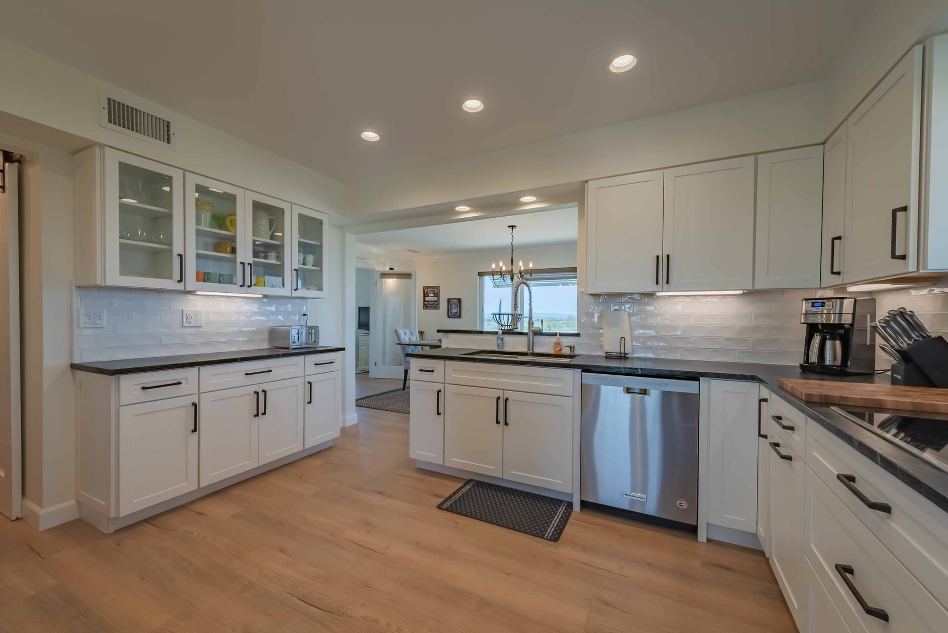 Hidden Acre Vineyard Estate - Image 37