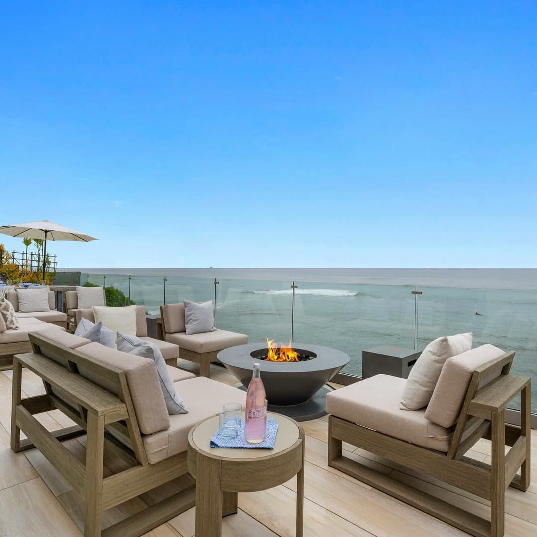 Dolphin Home - Image 1