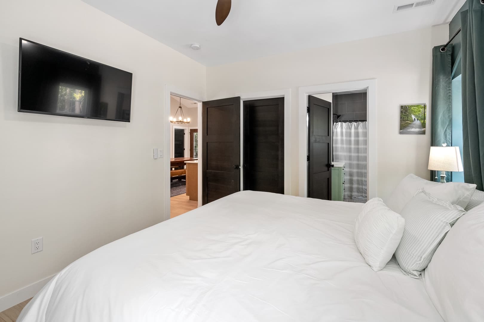 Point Beach Cottage - Image 8