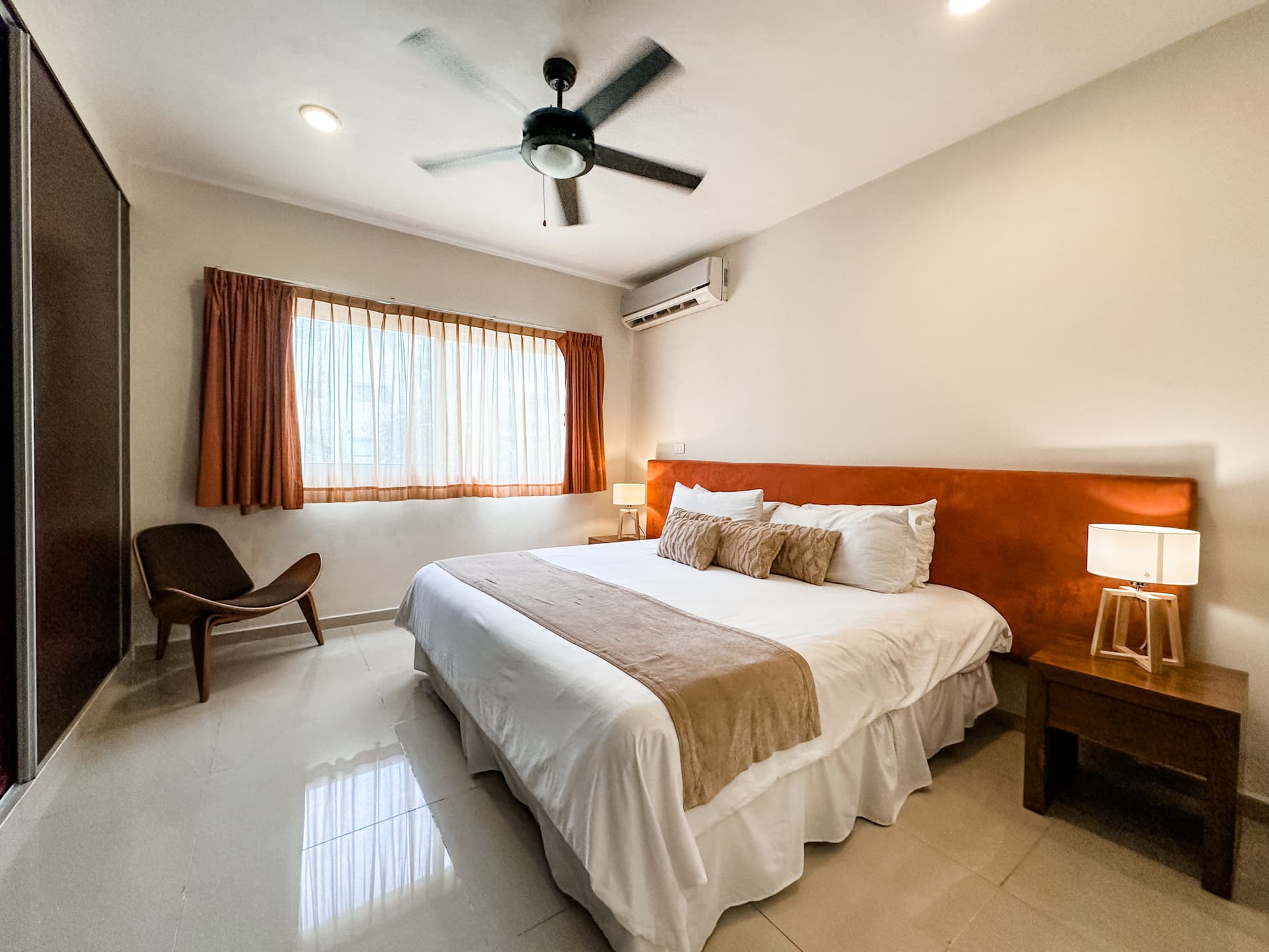 Sabbia Condo #4207 - Image 13