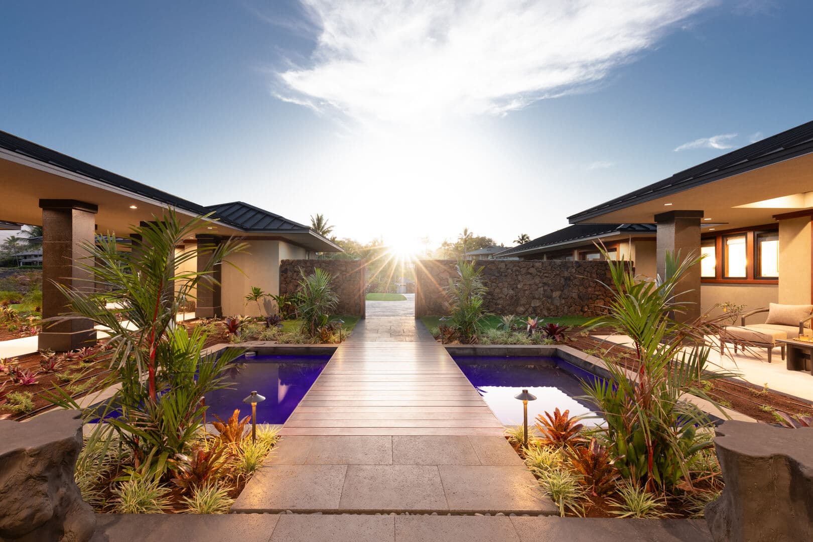 Hawaiian Elegance - Image 77