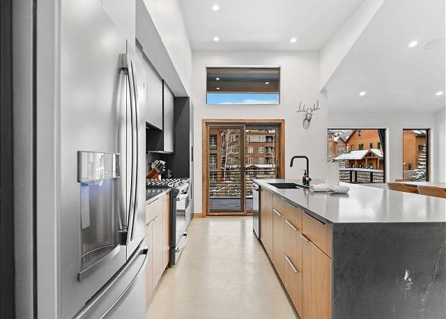 Ina's Way Townhome Unit B - Image 4