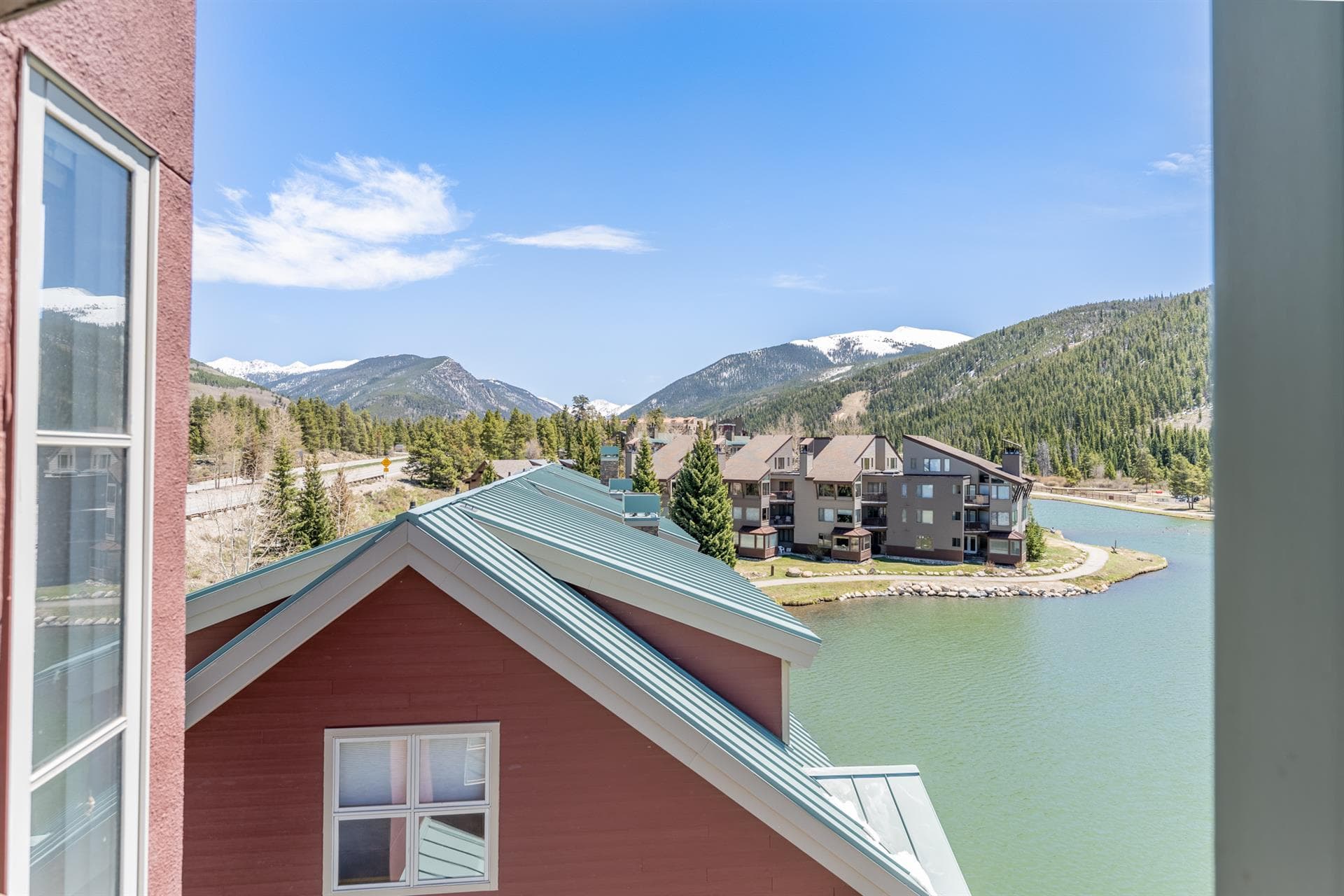 Evergreen Escape - Image 13