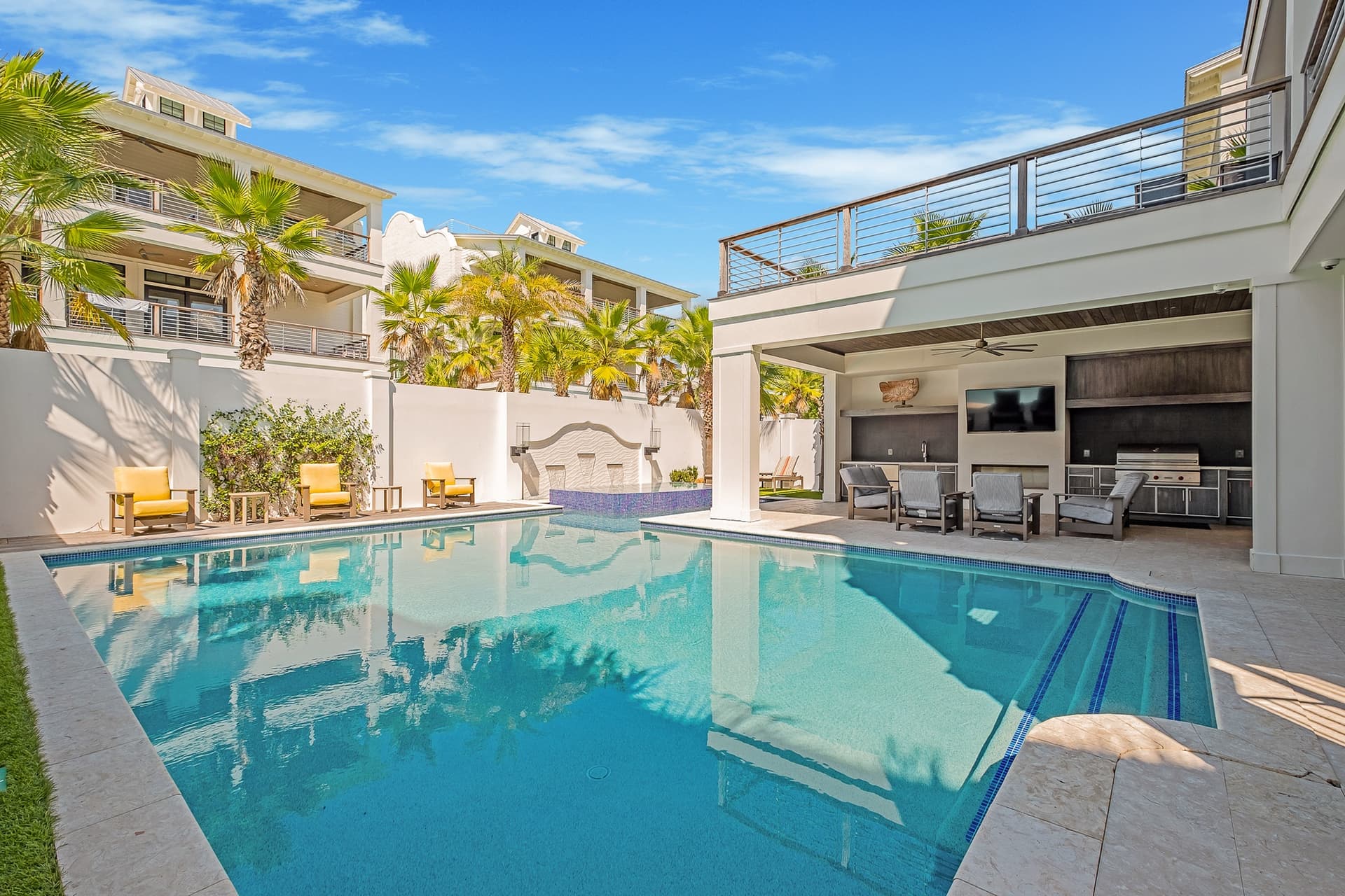 Oasis at Park Row Manor - Image 50