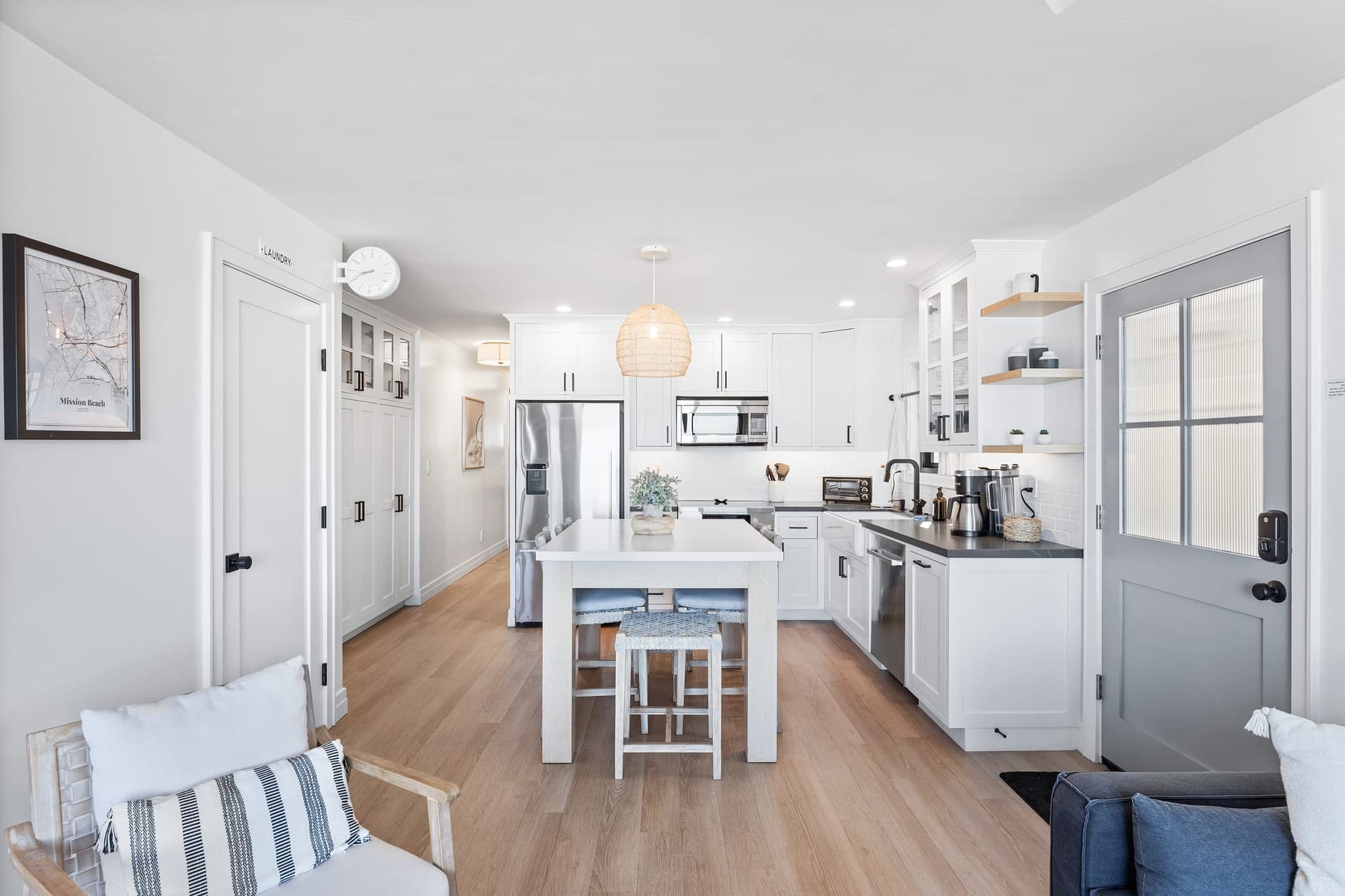 Luxury Oceanfront Right Unit - Image 15